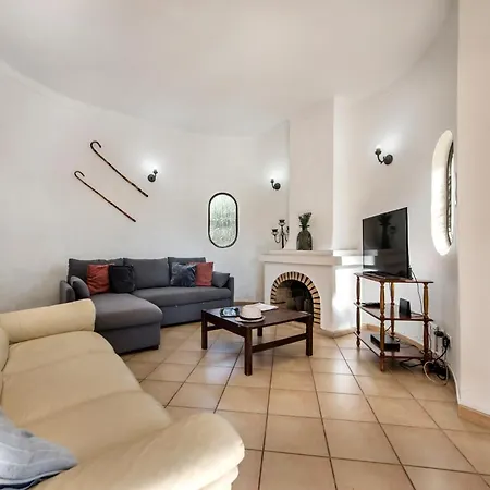 别墅 Exclusive Retreat In Vilamoura, Private Pool, Off-street Parking, Free Ac Wifi 奎特里拉