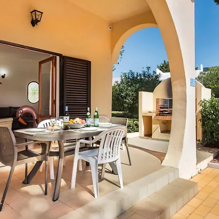 Exclusive Retreat In Vilamoura, Private Pool, Off-street Parking, Free Ac Wifi * 奎特里拉