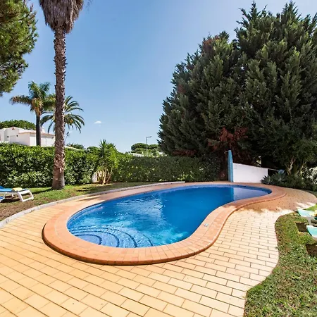 Exclusive Retreat In Vilamoura, Private Pool, Off-street Parking, Free Ac Wifi *