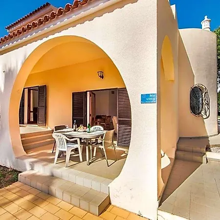 Villa Exclusive Retreat In Vilamoura, Private Pool, Off-street Parking, Free Ac Wifi *