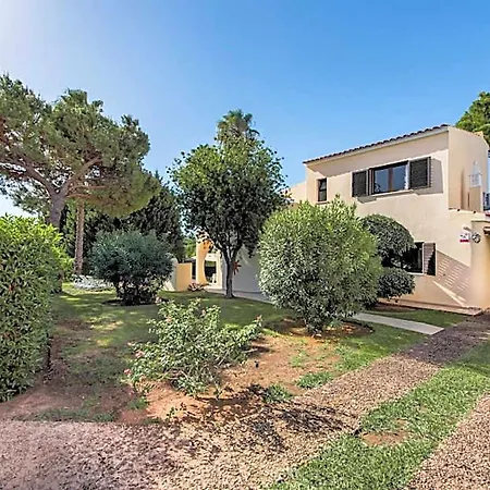 Exclusive Retreat In Vilamoura, Private Pool, Off-street Parking, Free Ac Wifi Villa
