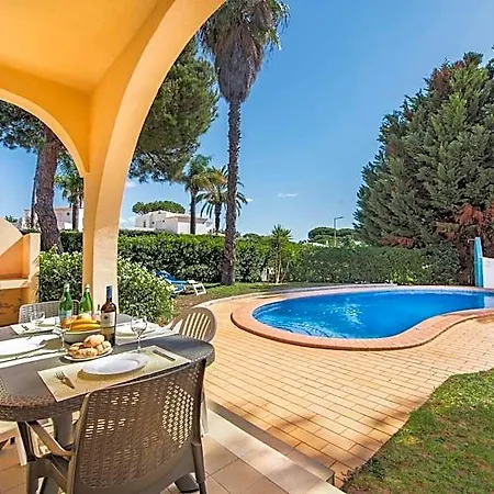 Villa Exclusive Retreat In Vilamoura, Private Pool, Off-street Parking, Free Ac Wifi *