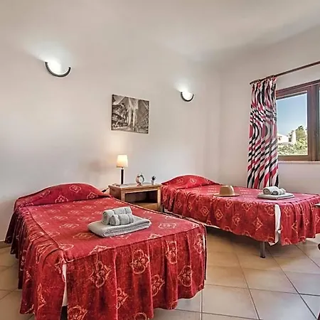 Exclusive Retreat In Vilamoura, Private Pool, Off-street Parking, Free Ac Wifi Villa *