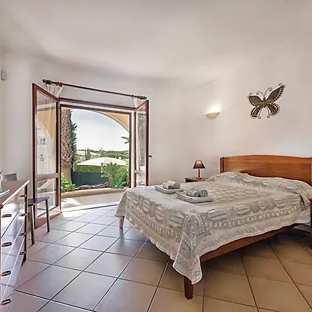 Exclusive Retreat In Vilamoura, Private Pool, Off-street Parking, Free Ac Wifi *