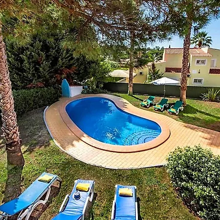 Exclusive Retreat In Vilamoura, Private Pool, Off-street Parking, Free Ac Wifi