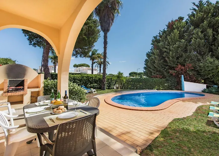 别墅 Exclusive Retreat In Vilamoura, Private Pool, Off-street Parking, Free Ac Wifi