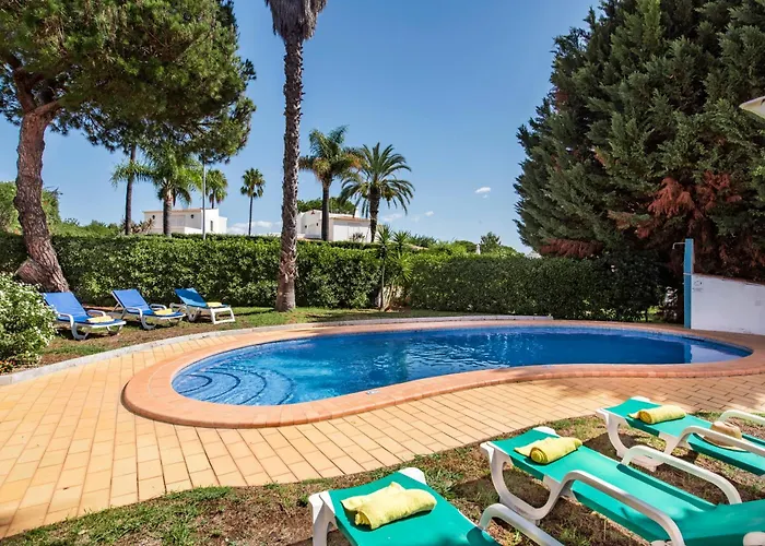 别墅 Exclusive Retreat In Vilamoura, Private Pool, Off-street Parking, Free Ac Wifi 奎特里拉